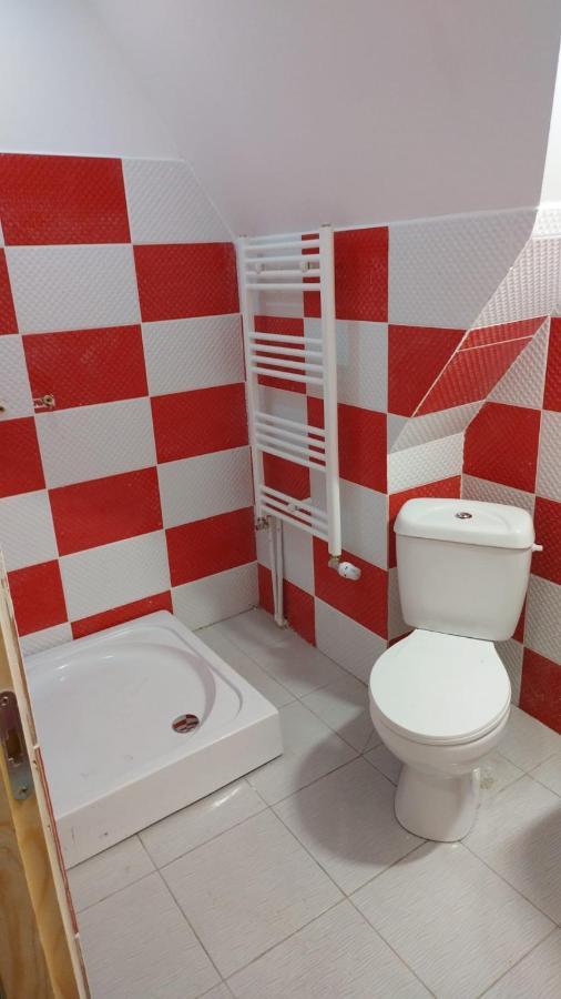 Camping Aviator Busteni, Camere Luaran gambar
